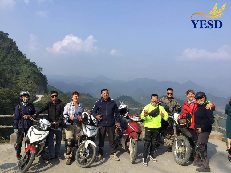Best Ha Giang Loop Tour for Easy Rider Lovers